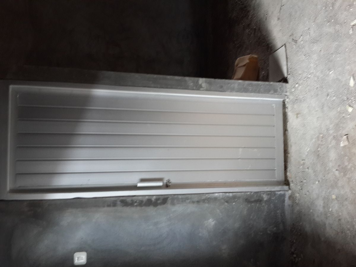 Pintu WC Aluminium - Dokumentasi Proyek